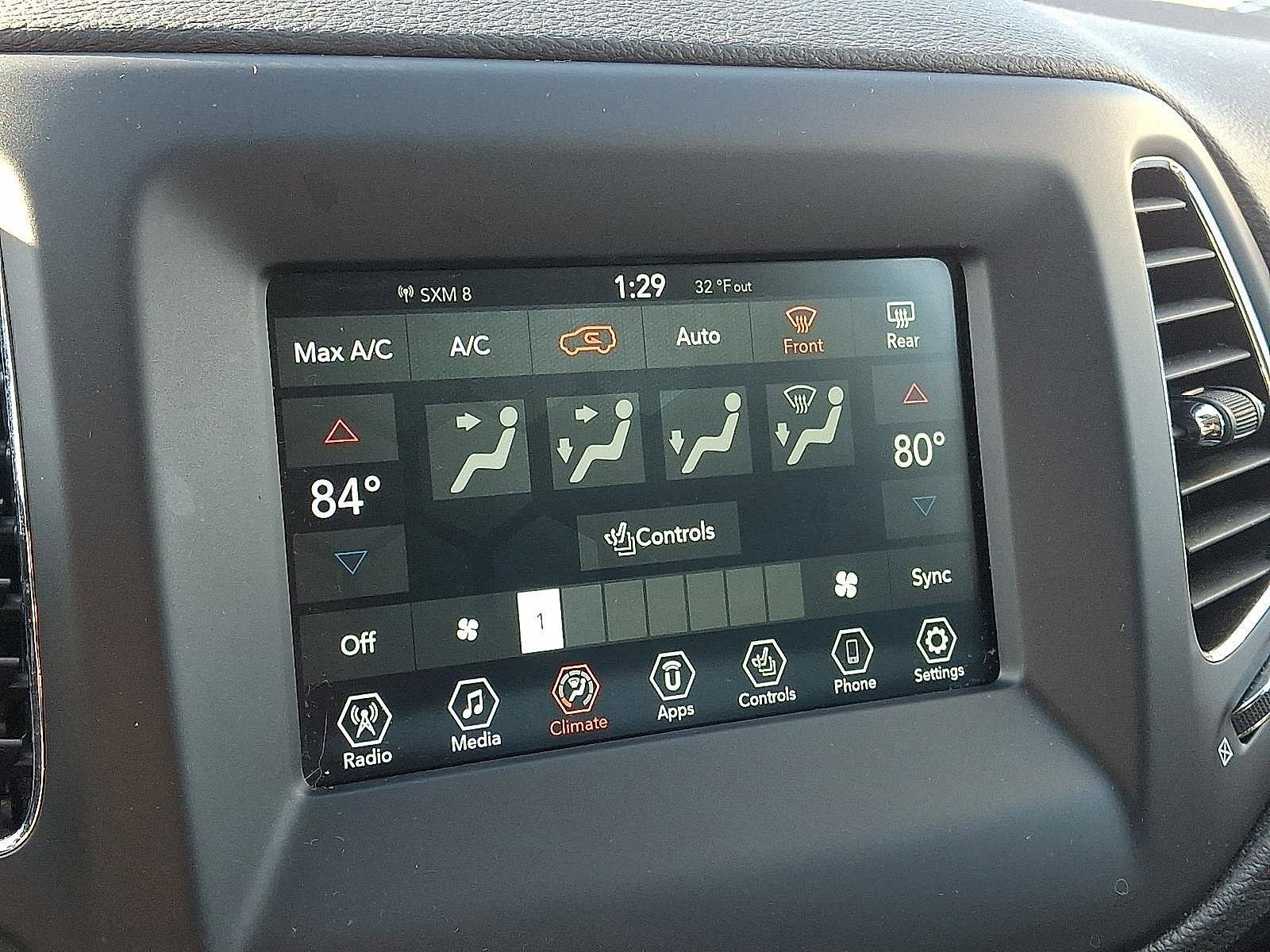 Used 2021 Jeep Compass Latitude w/ Convenience Group image 16