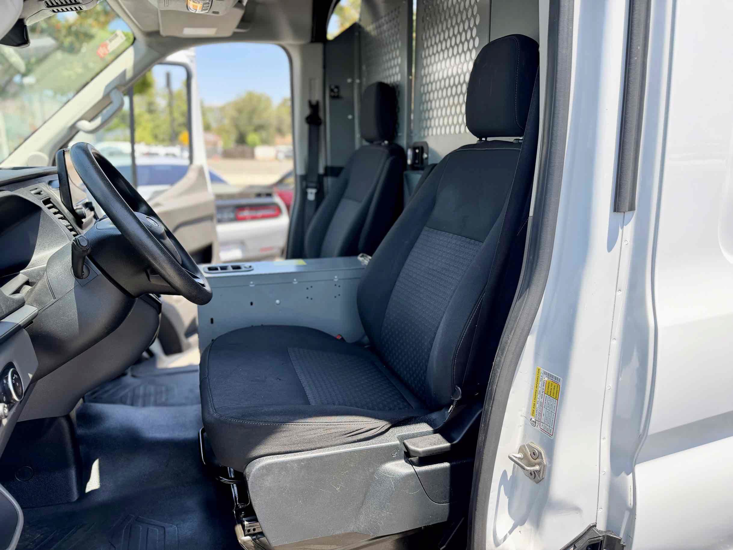 Used 2020 Ford Transit 250 Medium Roof RWD image 17