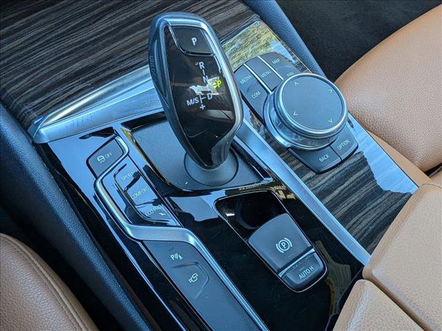 Used 2019 BMW 540i w/ Premium Package image 12