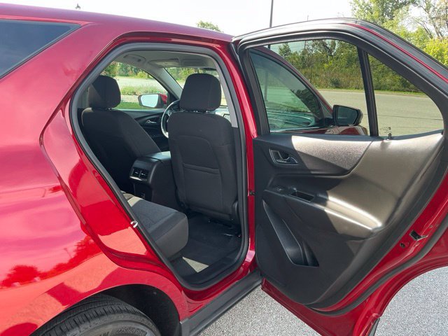Used 2023 Chevrolet Equinox LT FWD image 18