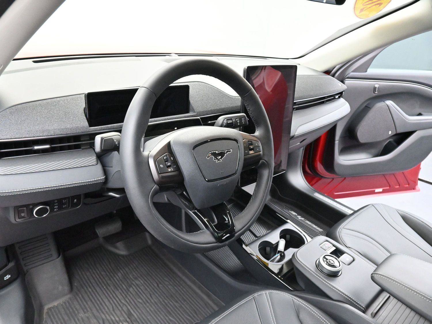 Used 2023 Ford Mustang Mach-E Premium image 18