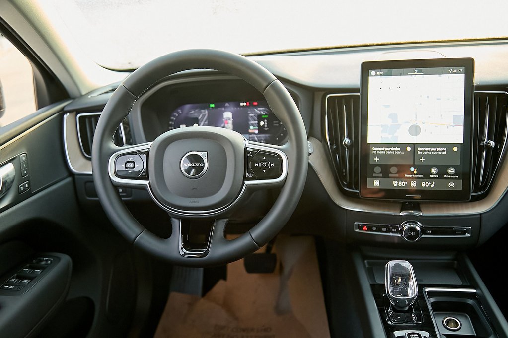 New 2026 Volvo XC60 T8 Plus w/ Protection Package Premier AWD/4WD image 24