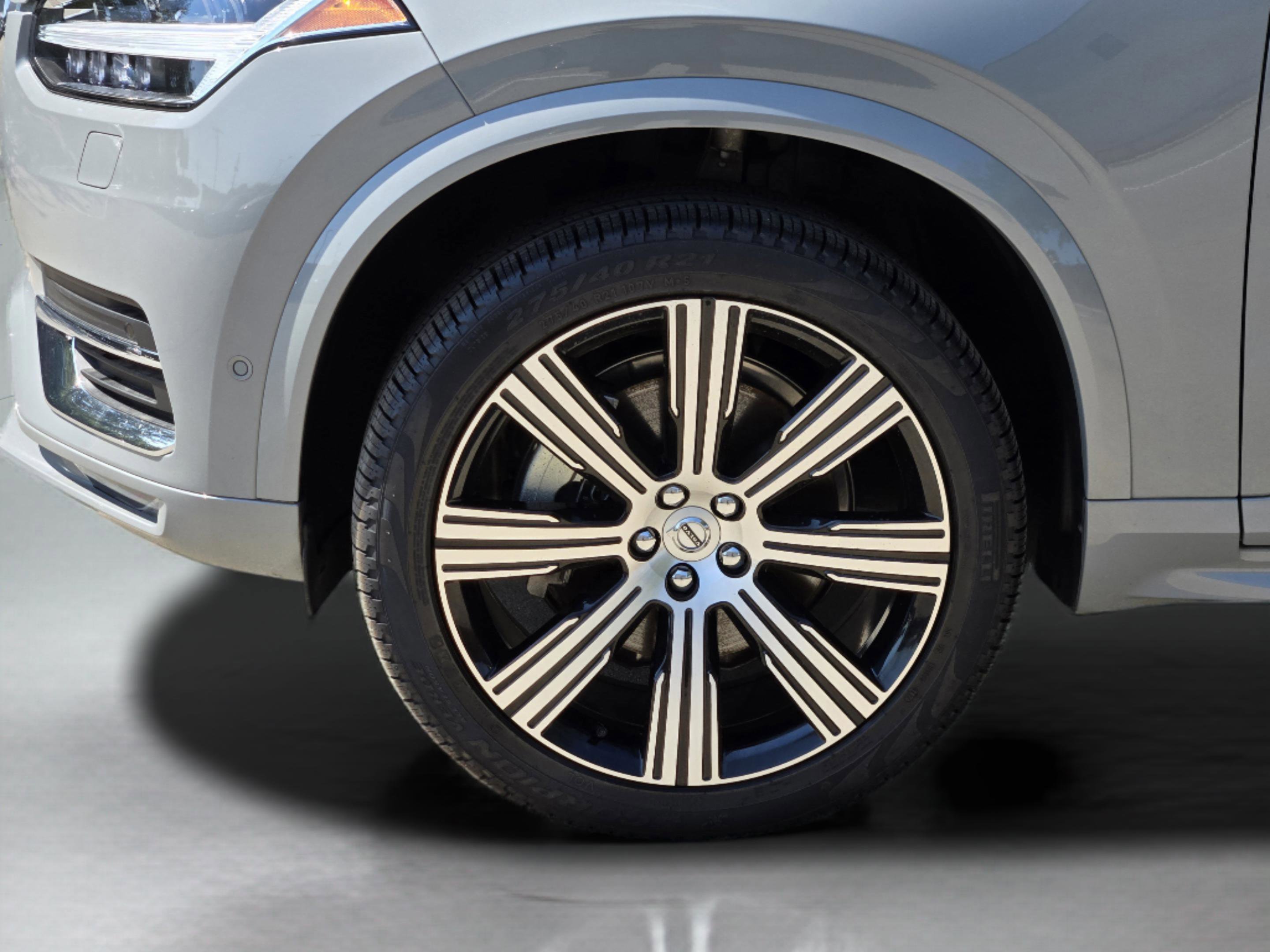 Used 2025 Volvo XC90 B5 Ultra w/ Protection Package Premier image 44