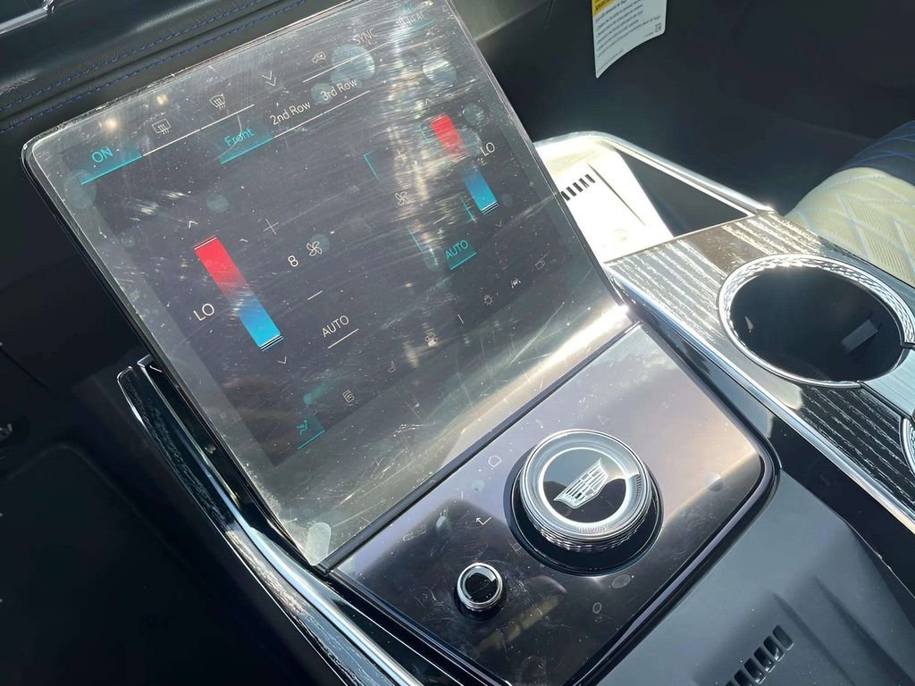 New 2025 Cadillac Escalade IQ Sport 1 w/ LPO, ONYX Package image 22