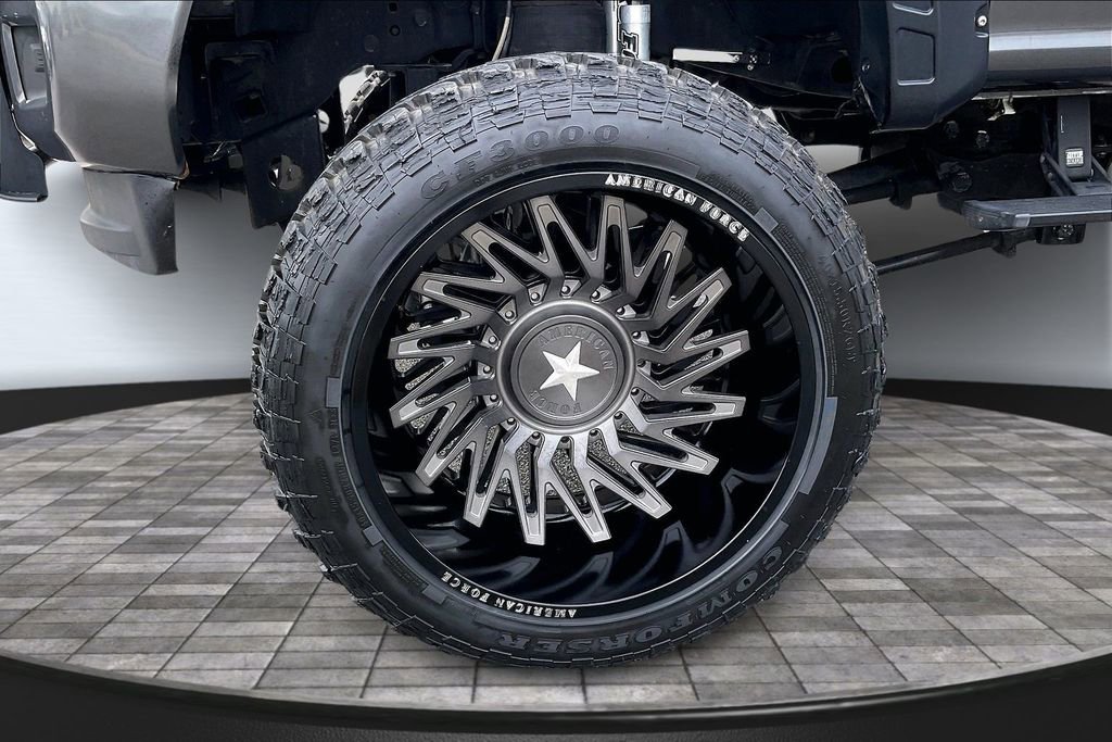 Used 2017 Ford F250 Lariat w/ Lariat Value Package image 9