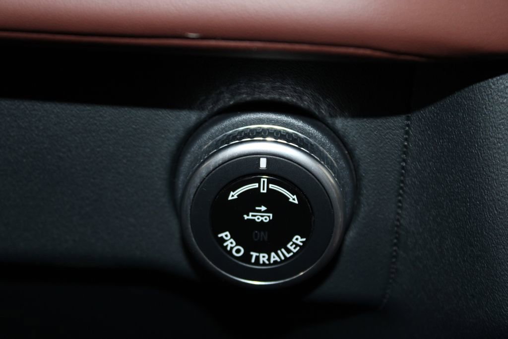 Used 2025 Lincoln Navigator Reserve AWD/4WD image 47