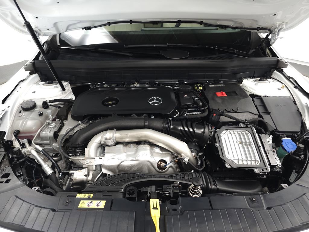 Certified 2026 Mercedes-Benz GLB 250 4MATIC image 33