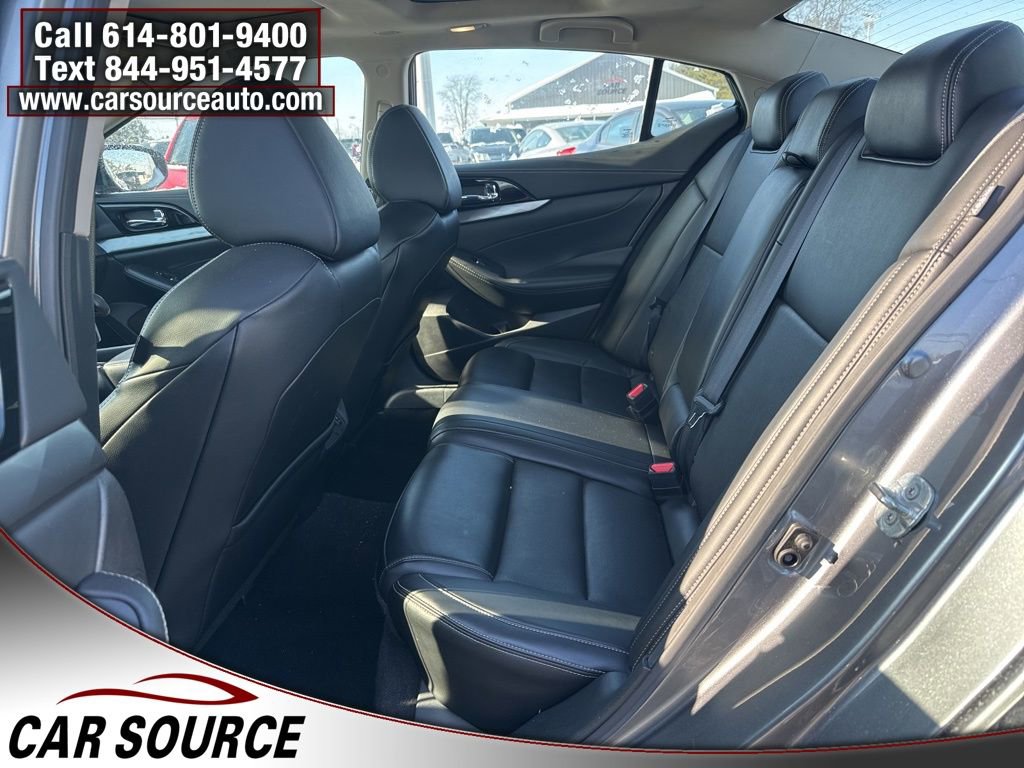 Used 2023 Nissan Maxima SL FWD image 35