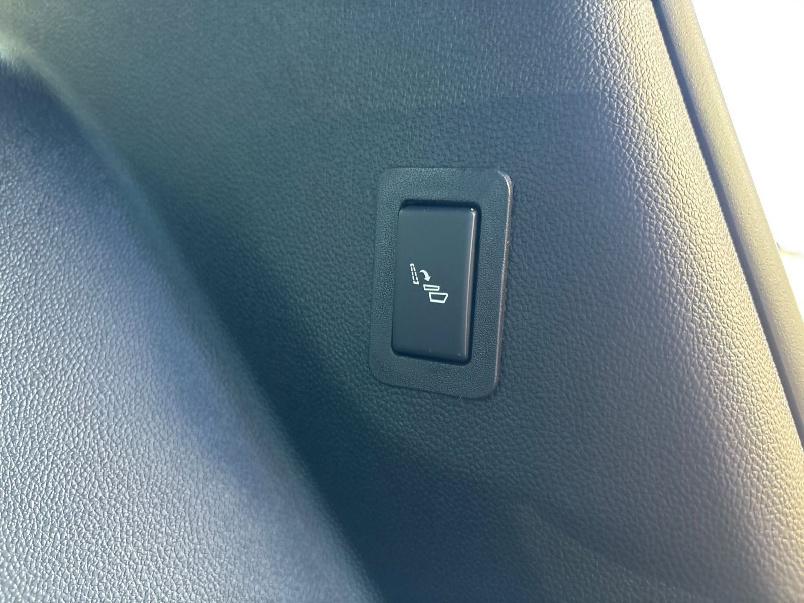 New 2026 GMC Yukon Denali w/ Denali Reserve Package image 30