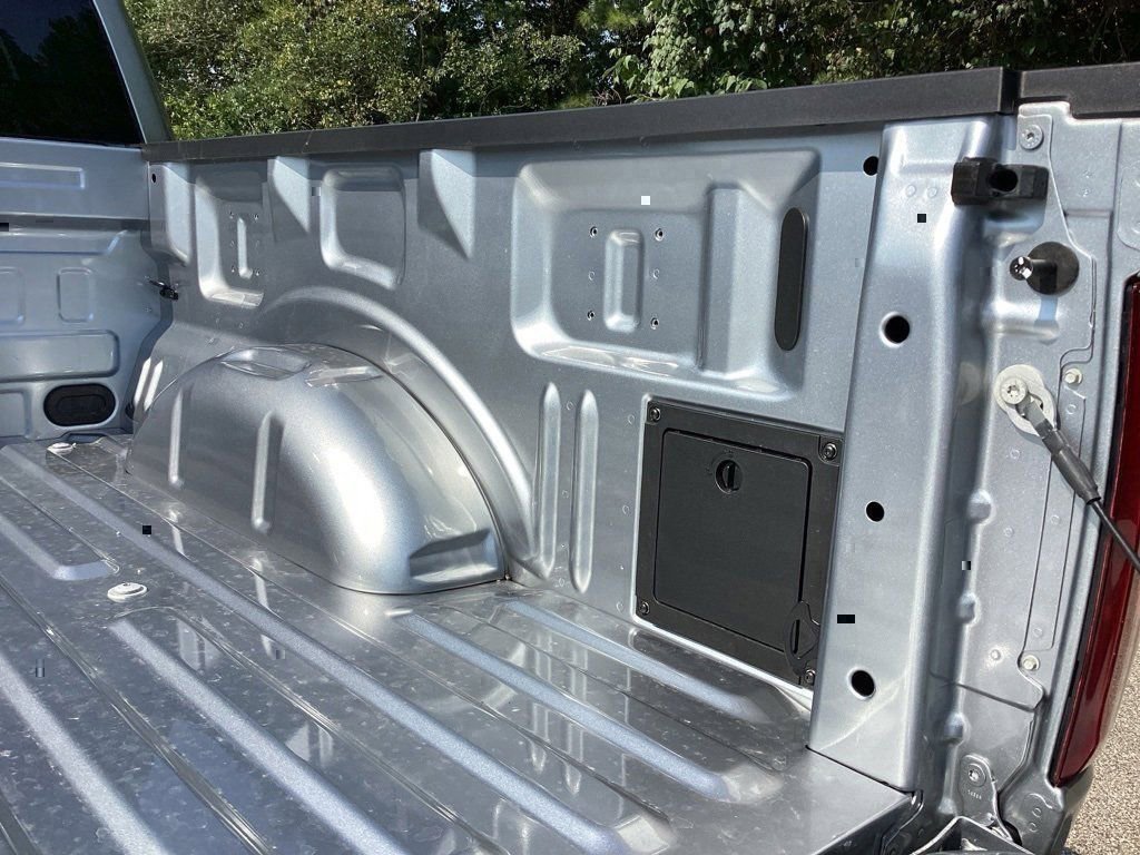 New 2025 Ford F150 Lariat w/ Equipment Group 501A Mid image 11