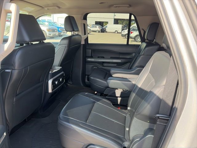 Used 2024 Ford Expedition Max XLT AWD/4WD image 10