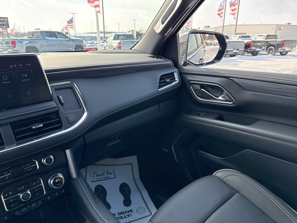 Used 2024 GMC Yukon SLT w/ SLT Luxury Package AWD/4WD image 44