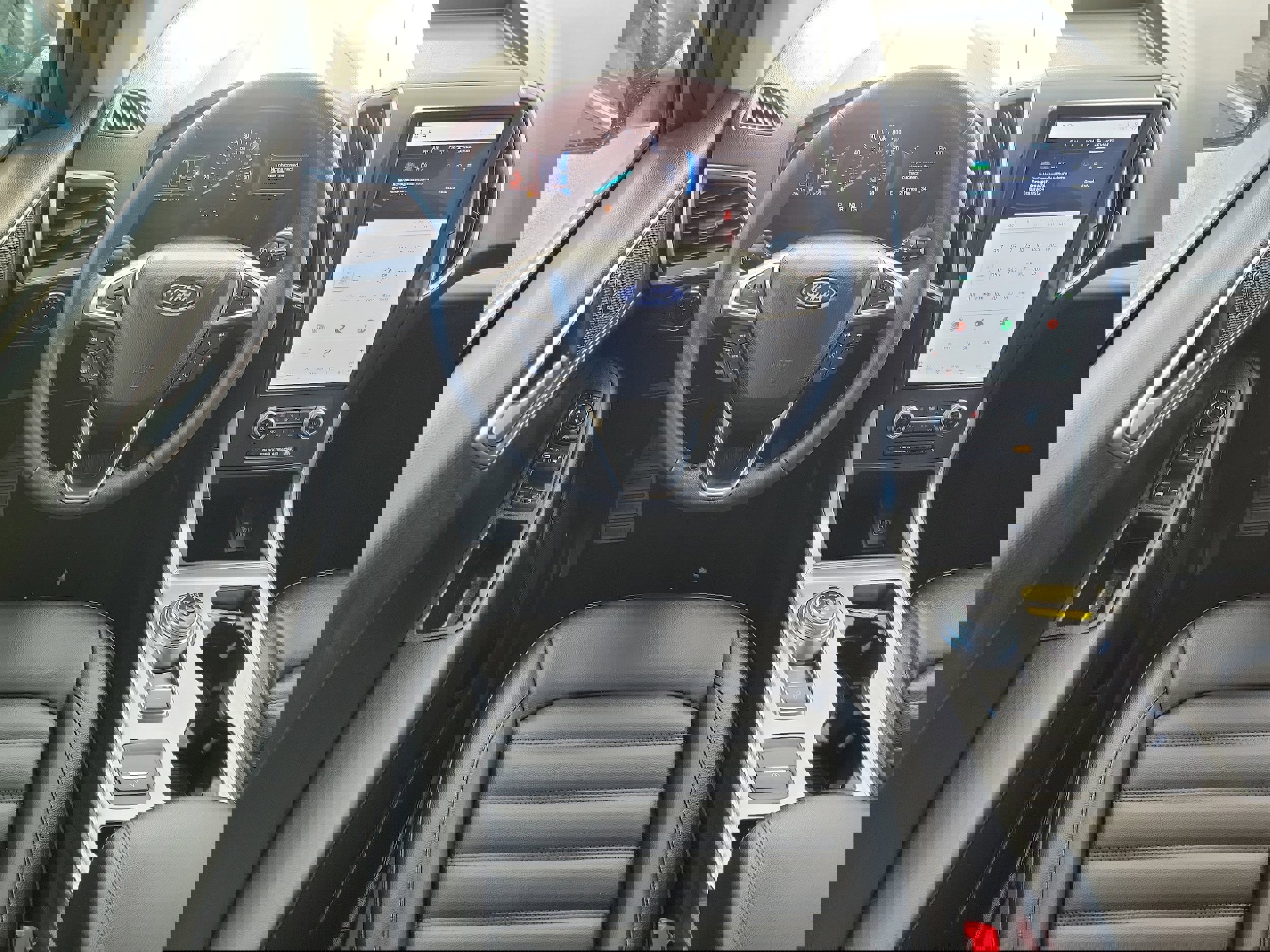 Used 2023 Ford Edge SEL w/ Convenience Package image 14