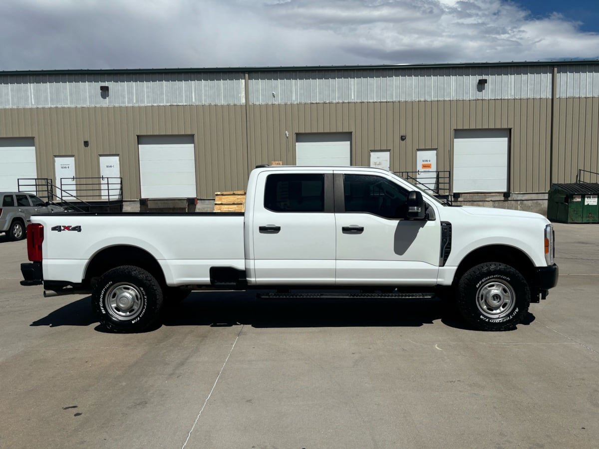 Used 2023 Ford F250 XL w/ XL Off-Road Package AWD/4WD image 2