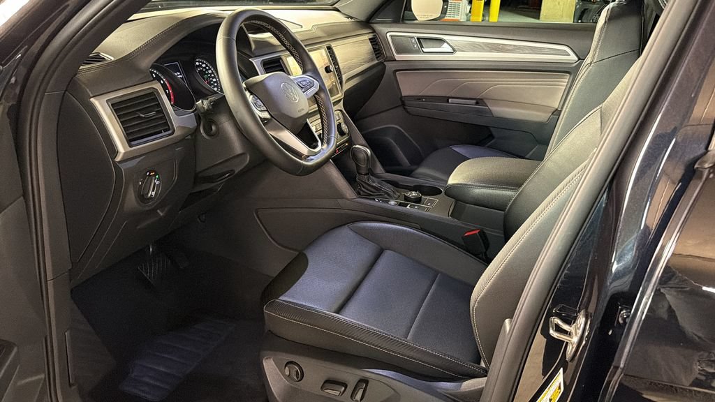 Used 2021 Volkswagen Atlas Cross Sport SE w/ Panoramic Sunroof Package AWD/4WD image 20