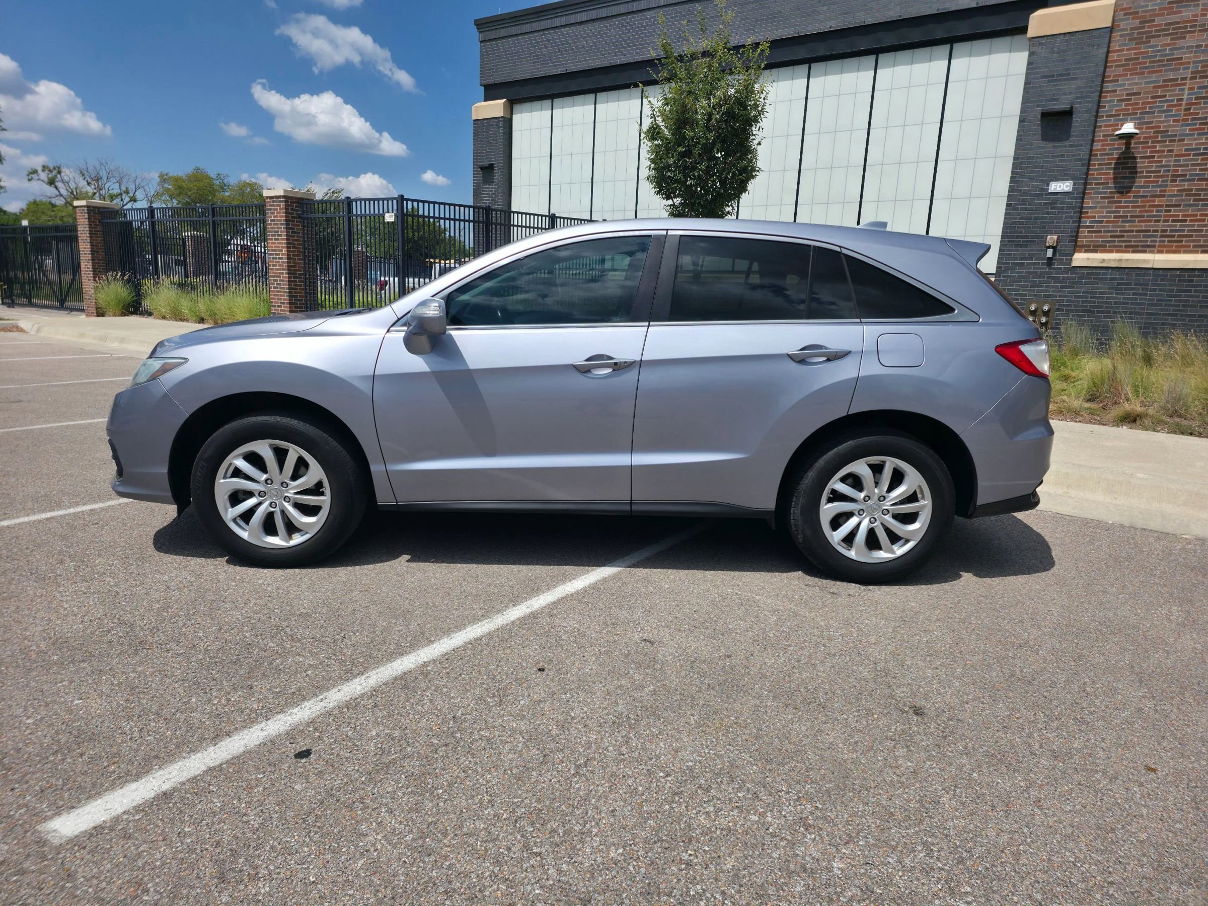 Used 2016 Acura RDX FWD w/ Technology Package image 4