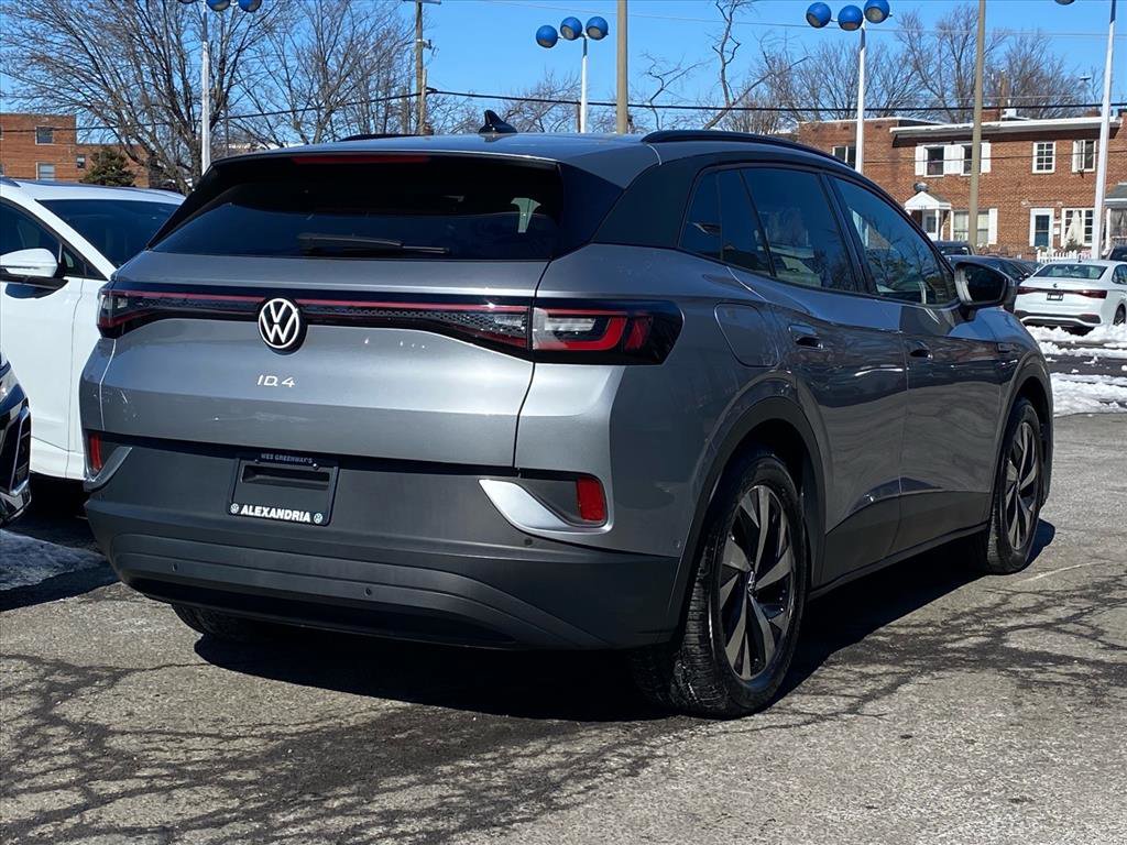 Used 2023 Volkswagen ID.4 Pro image 3