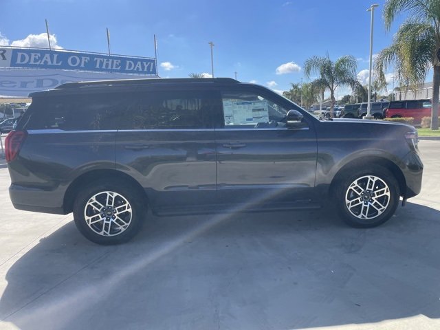 New 2025 Ford Expedition Active image 6