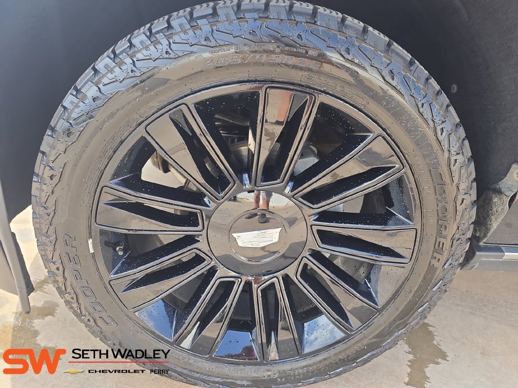 Used 2018 Cadillac Escalade ESV Platinum AWD/4WD image 34