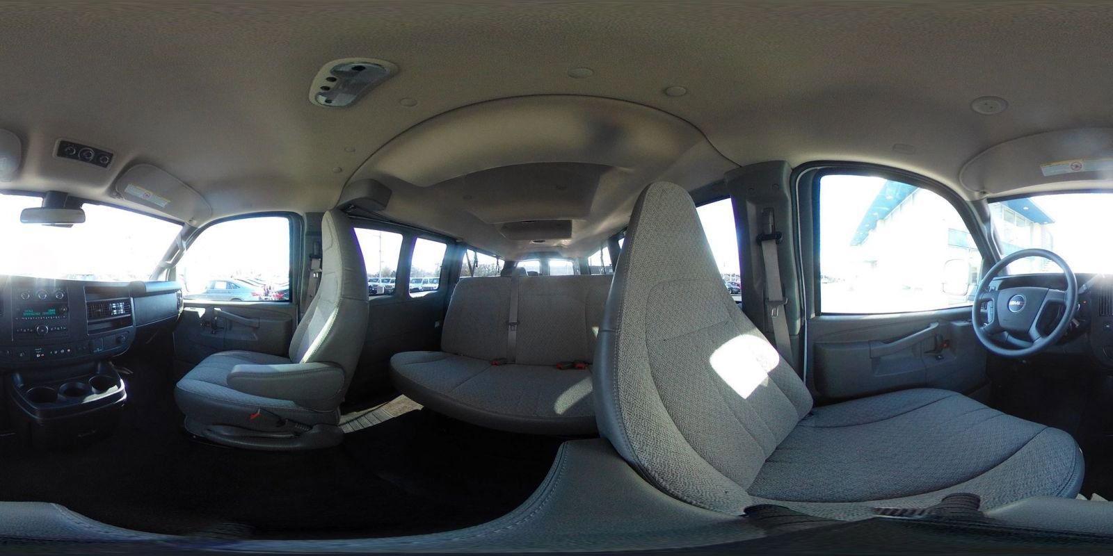 Used 2025 GMC Savana 3500 LT w/ LT Preferred Equipment Group image 41