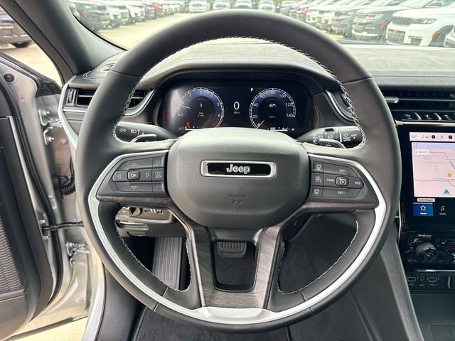 New 2025 Jeep Grand Cherokee L Limited w/ Luxury Tech Group II RWD image 15