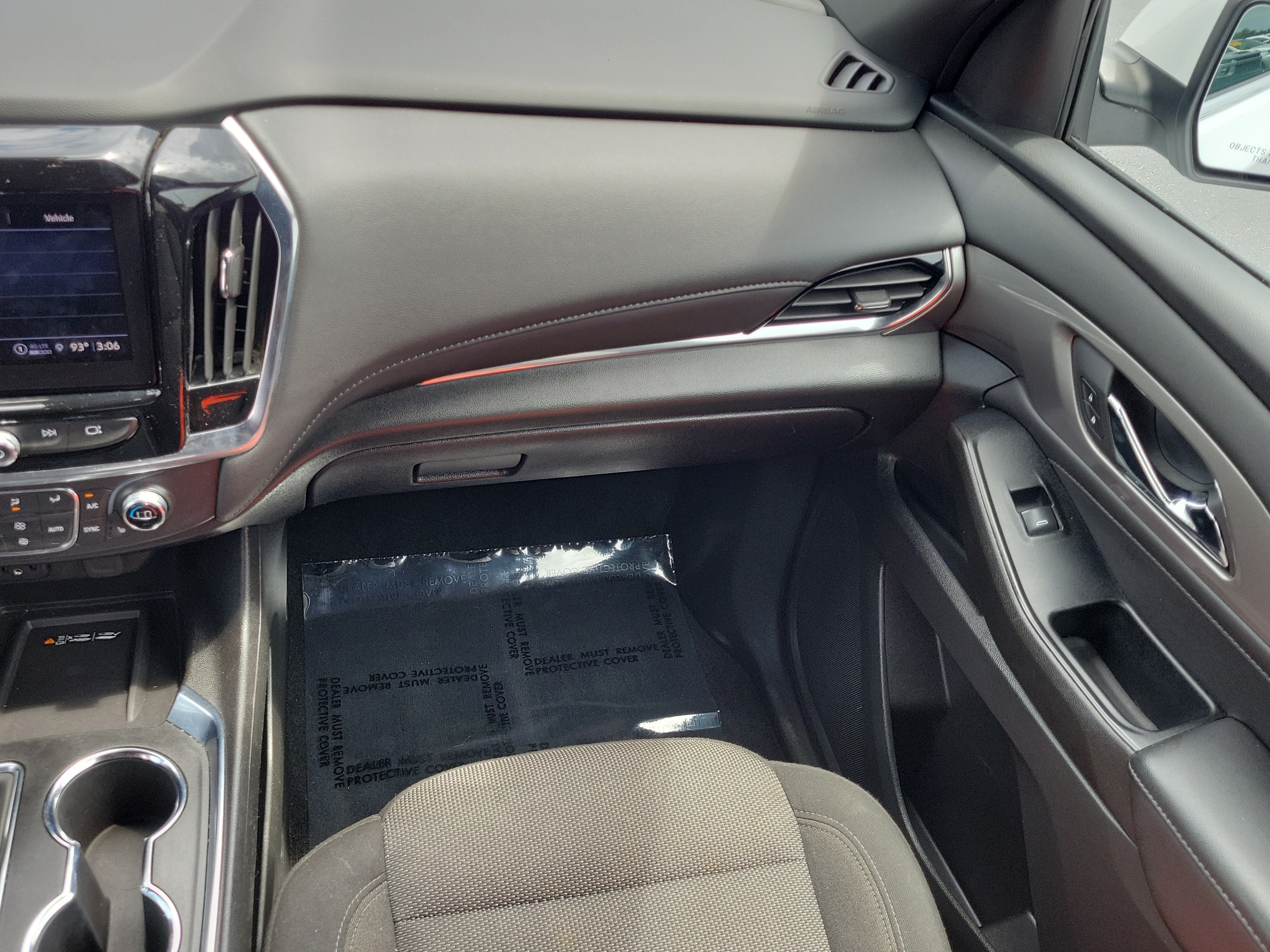 Used 2023 Chevrolet Traverse LT FWD image 16