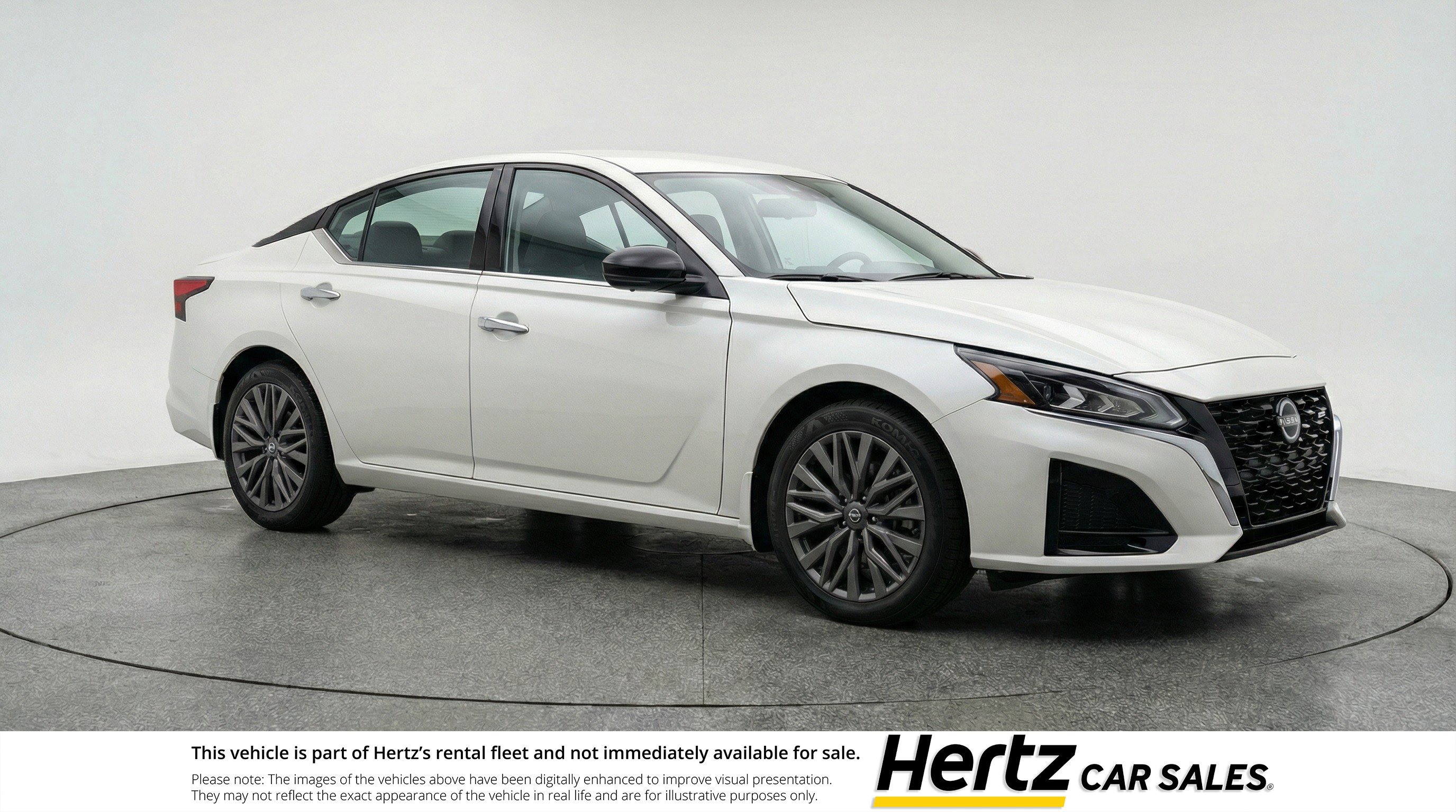 Used 2025 Nissan Altima 2.5 SV image 1