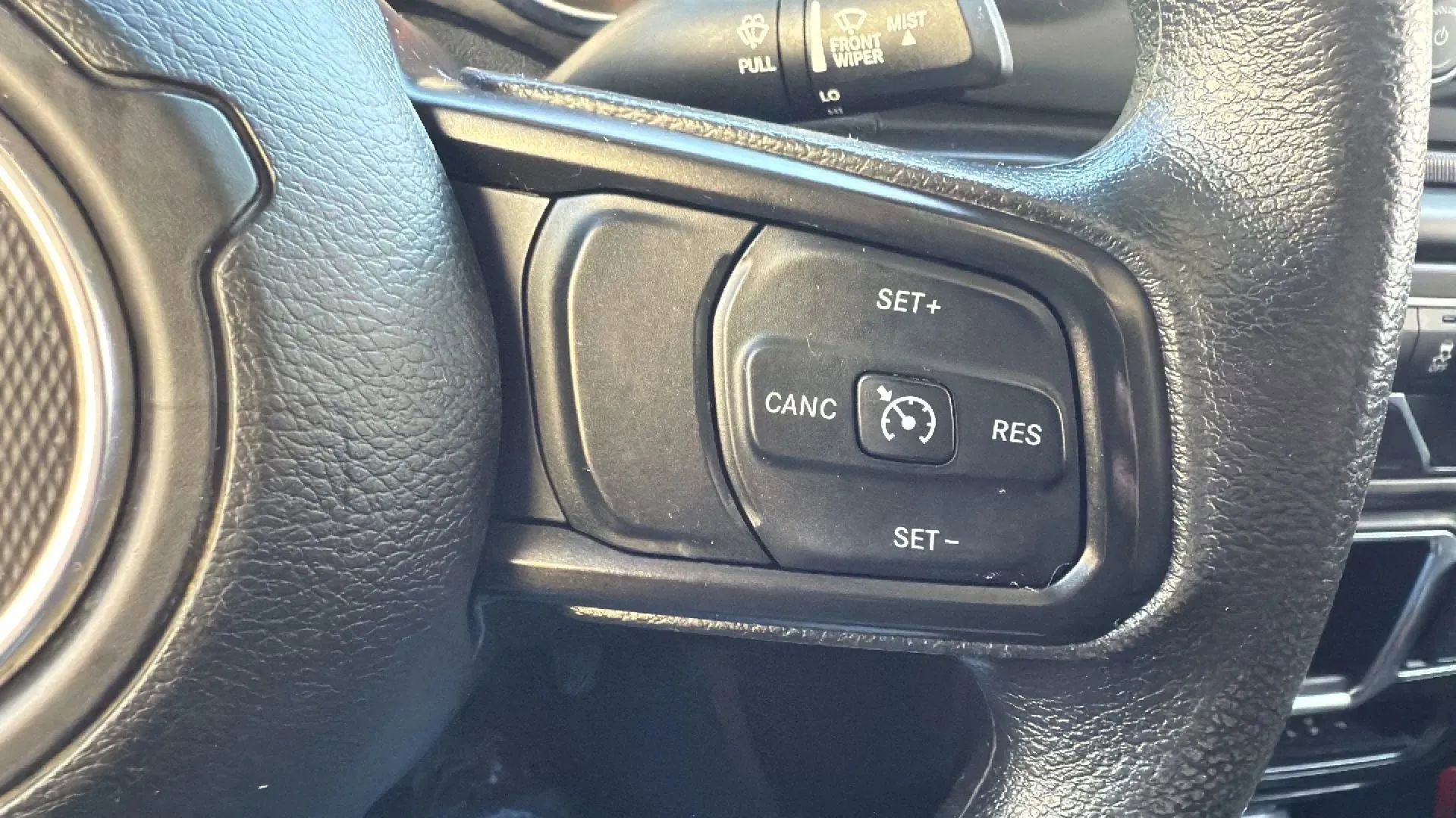 Used 2021 Jeep Gladiator Sport AWD/4WD image 11