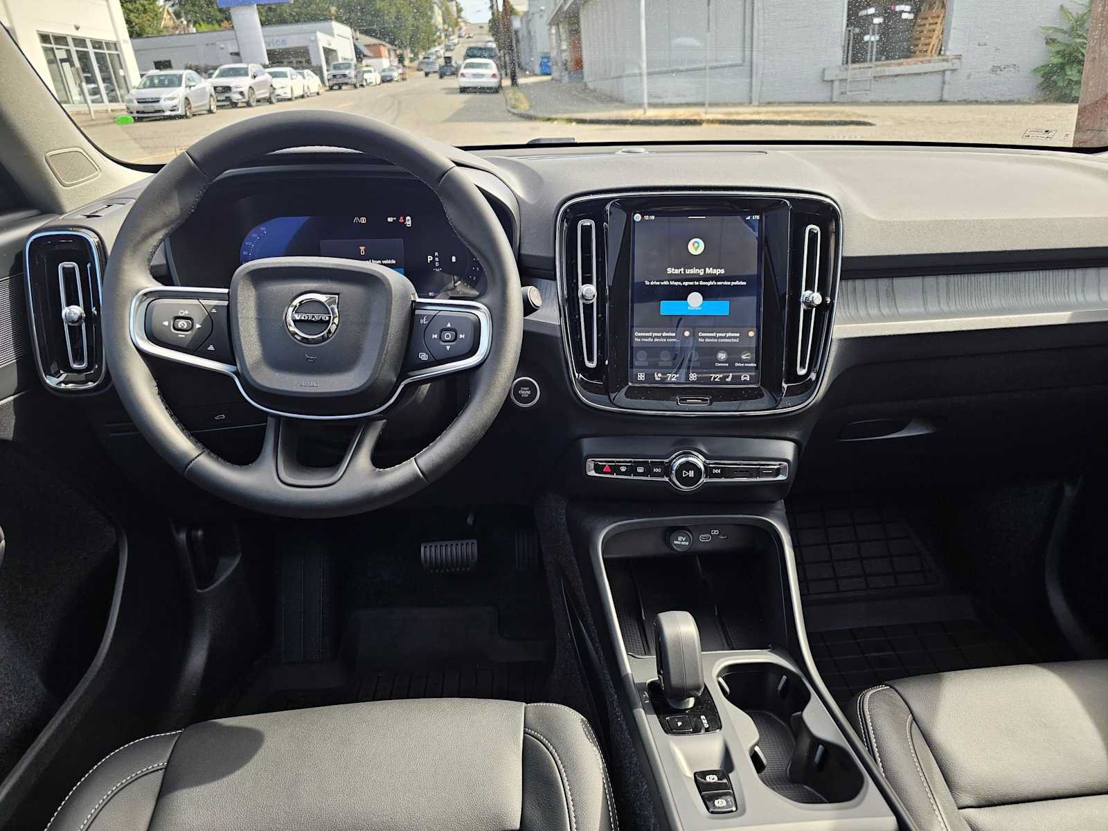 New 2026 Volvo XC40 B5 Core w/ Protection Package Premier AWD/4WD image 18