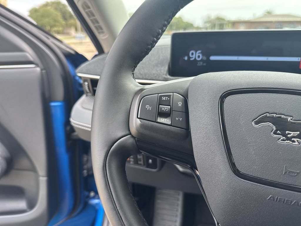 Used 2025 Ford Mustang Mach-E Premium AWD/4WD image 17