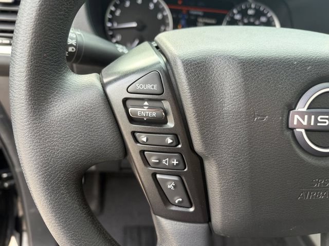 Used 2023 Nissan Frontier SV w/ Tow Package RWD image 6