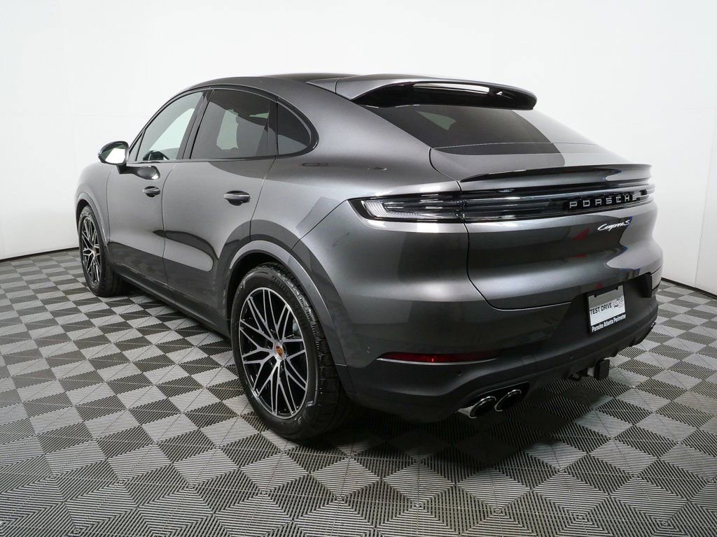 New 2026 Porsche Cayenne S image 3