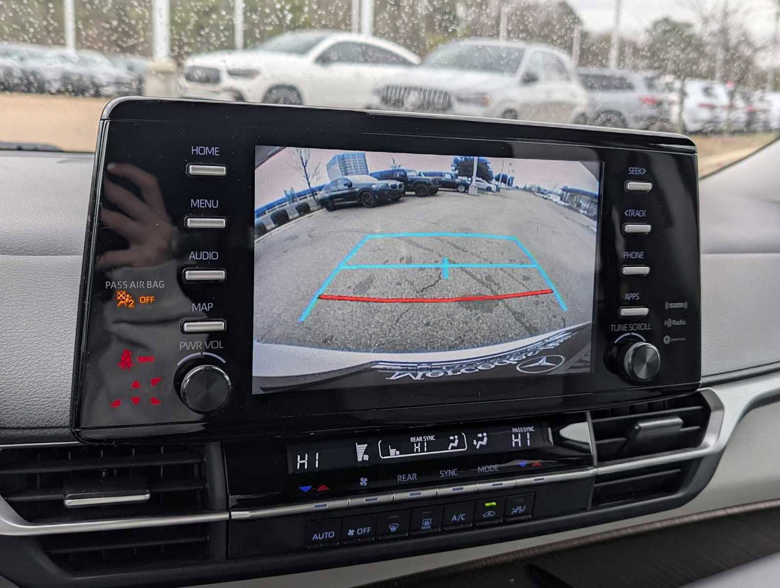 Used 2021 Toyota Sienna LE image 16