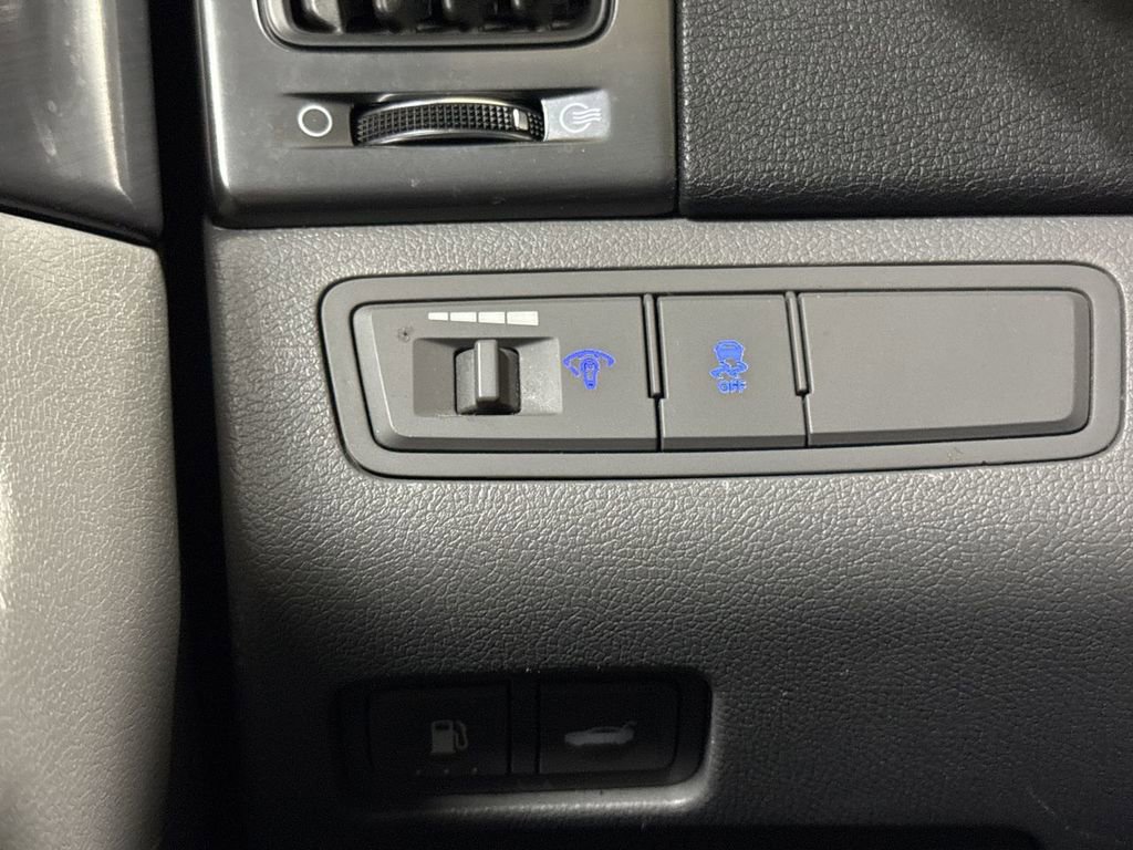Used 2015 Hyundai Sonata Hybrid image 18