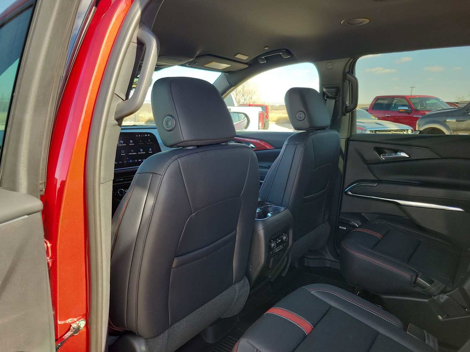 New 2026 Chevrolet Traverse RS w/ LPO, Floor Liner Package image 16