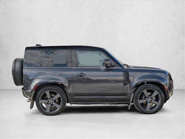 Certified 2023 Land Rover Defender 90 V8 image 4