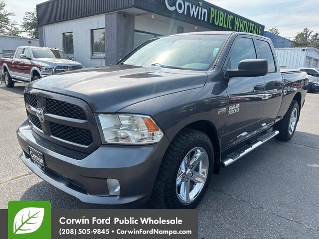 Used 2015 RAM 1500 Express RWD image 1