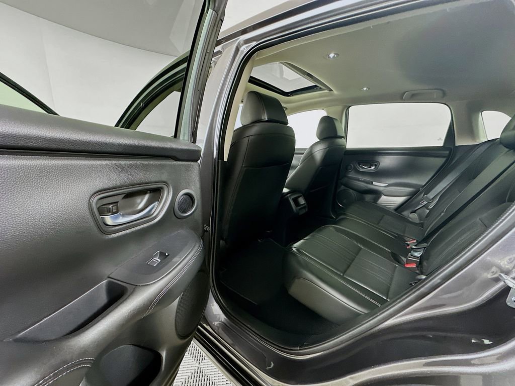 Used 2026 Honda HR-V EX-L image 17