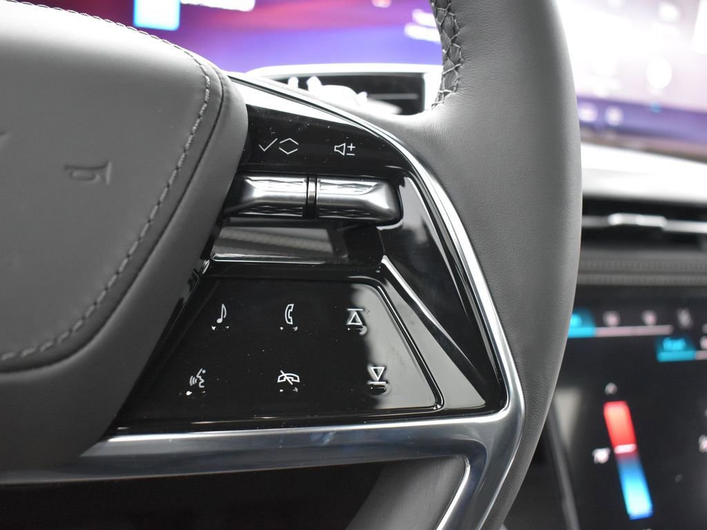 Certified 2026 Cadillac Escalade ESV Platinum Sport w/ LPO, ONYX Package image 17