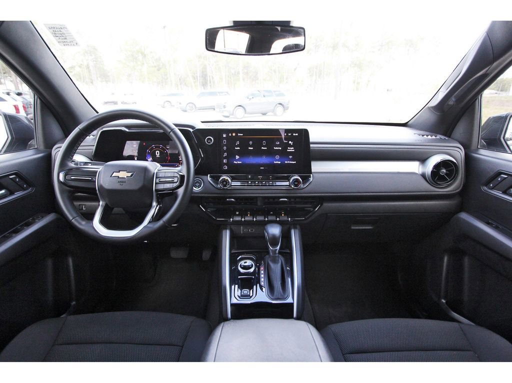 Used 2023 Chevrolet Colorado LT image 12