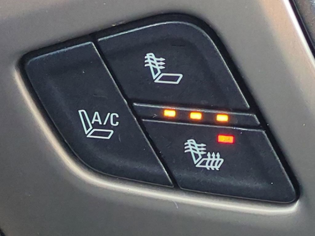 Used 2015 GMC Sierra 3500 Denali w/ Duramax Plus Package image 25