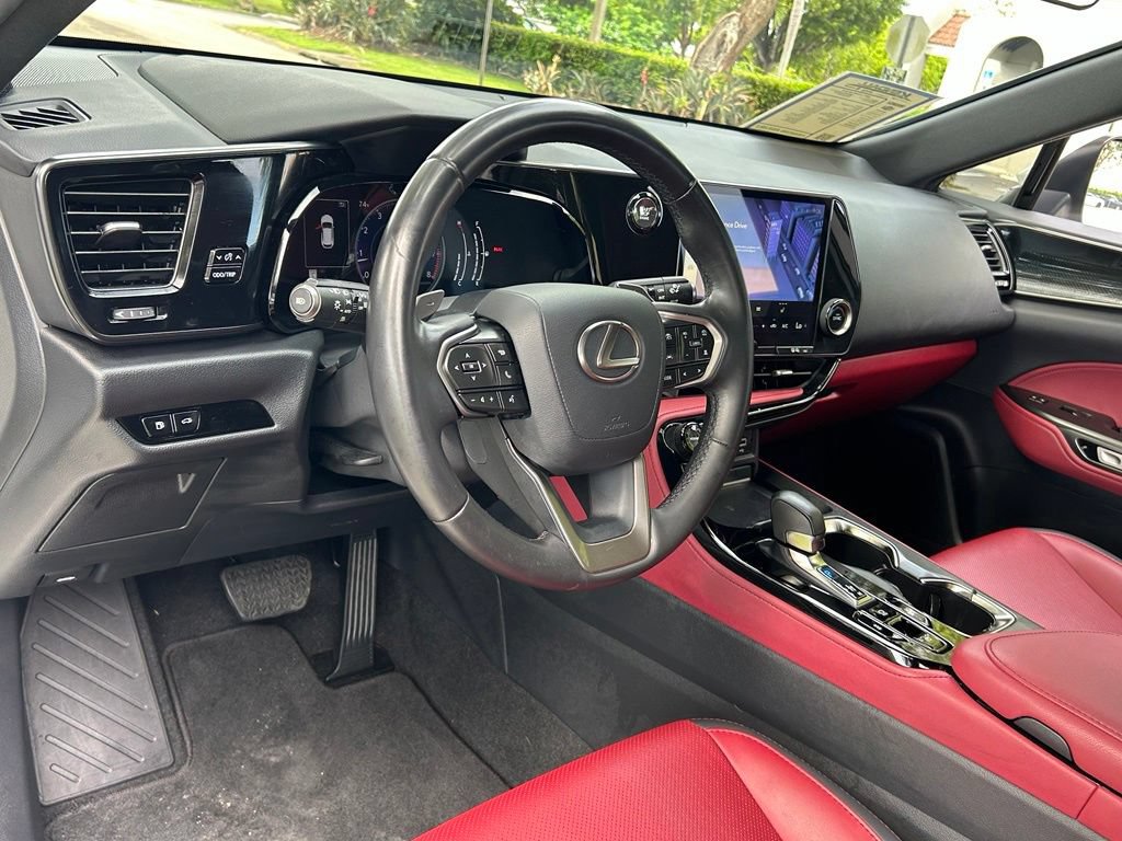 Used 2025 Lexus NX 250 FWD w/ Accessory Package (K3) image 18