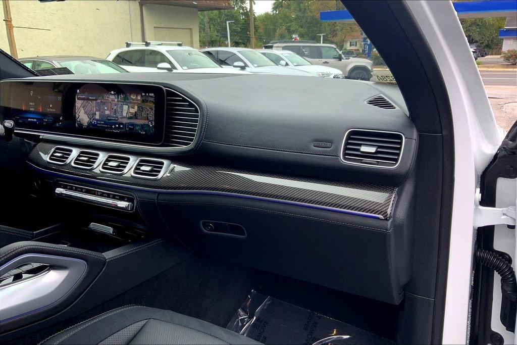 Used 2025 Mercedes-Benz GLE 53 AMG 4MATIC Coupe image 19