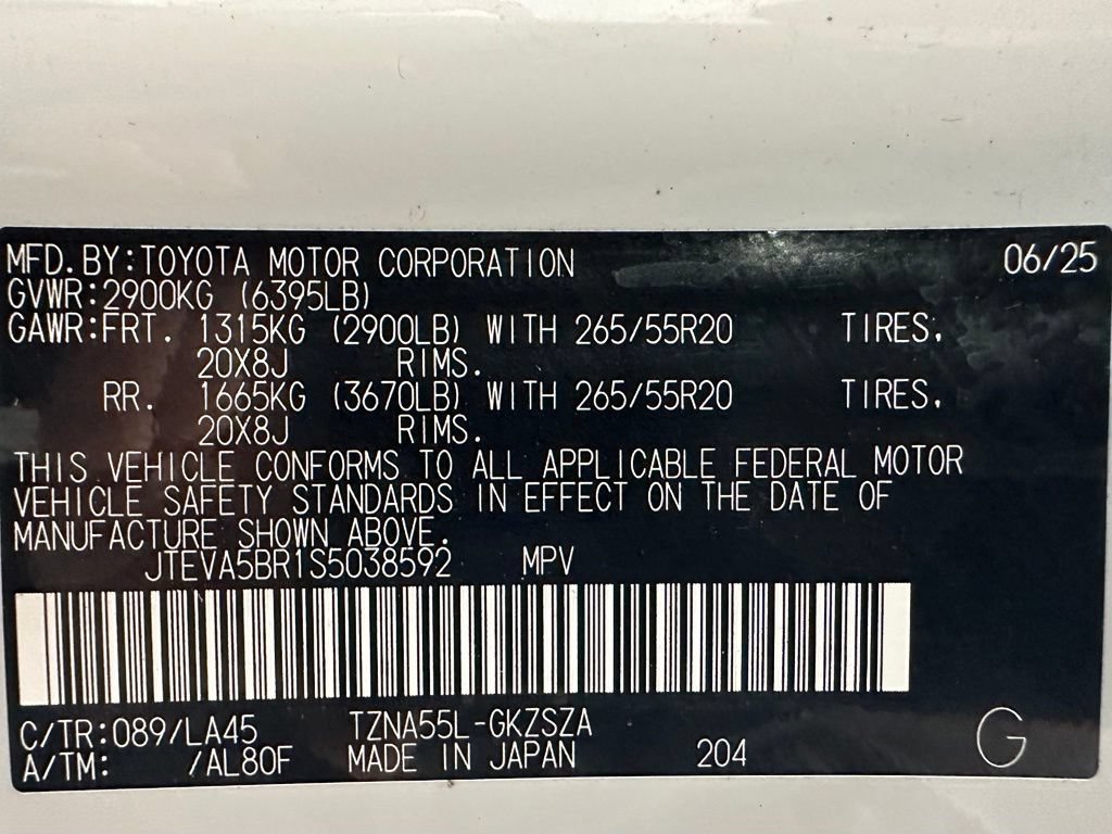 Used 2025 Toyota 4Runner Limited AWD/4WD image 11