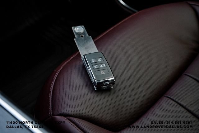 New 2026 Land Rover Range Rover SE AWD/4WD image 56