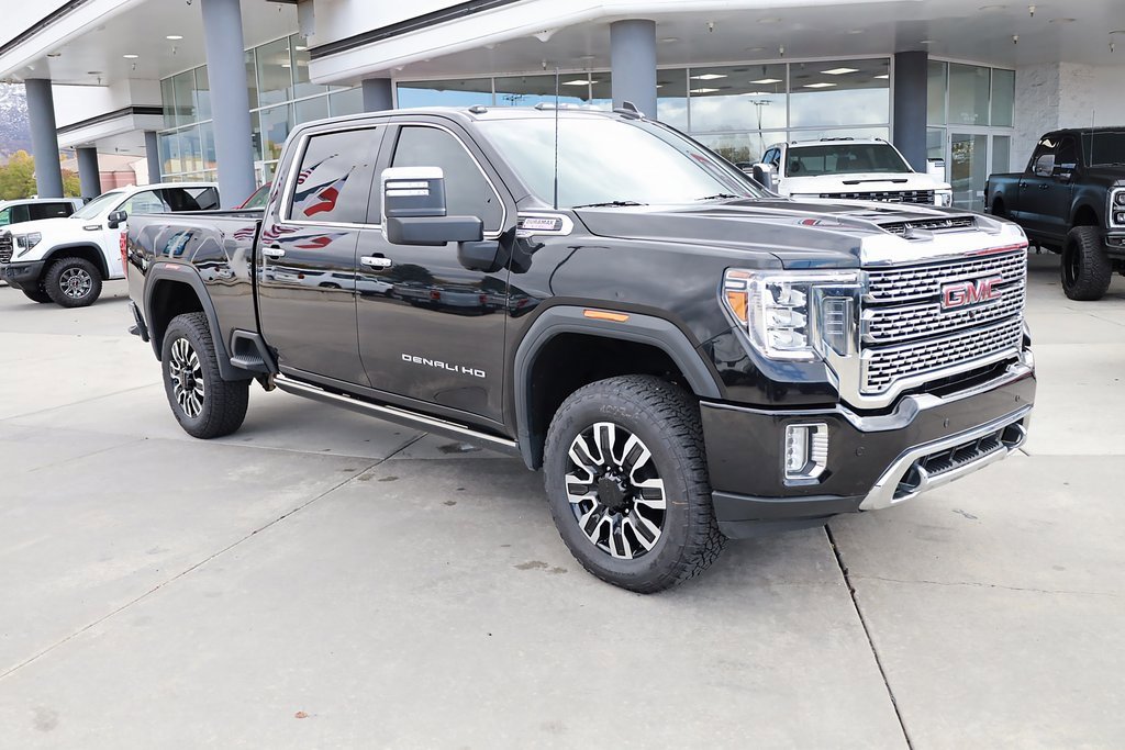 Used 2021 GMC Sierra 3500 Denali w/ Denali Black Diamond Edition image 8