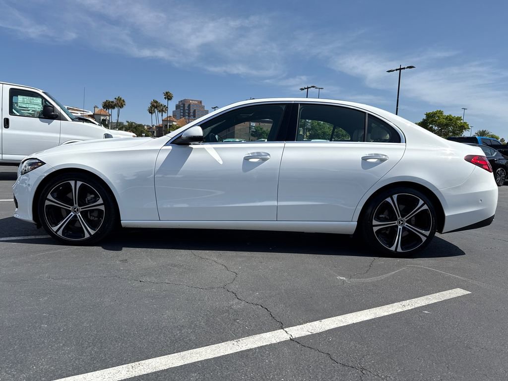 Used 2025 Mercedes-Benz C 300 Sedan image 7