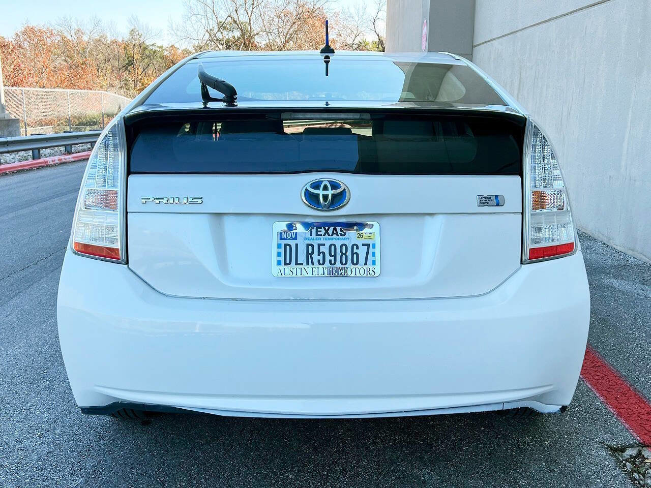 Used 2010 Toyota Prius Five image 25