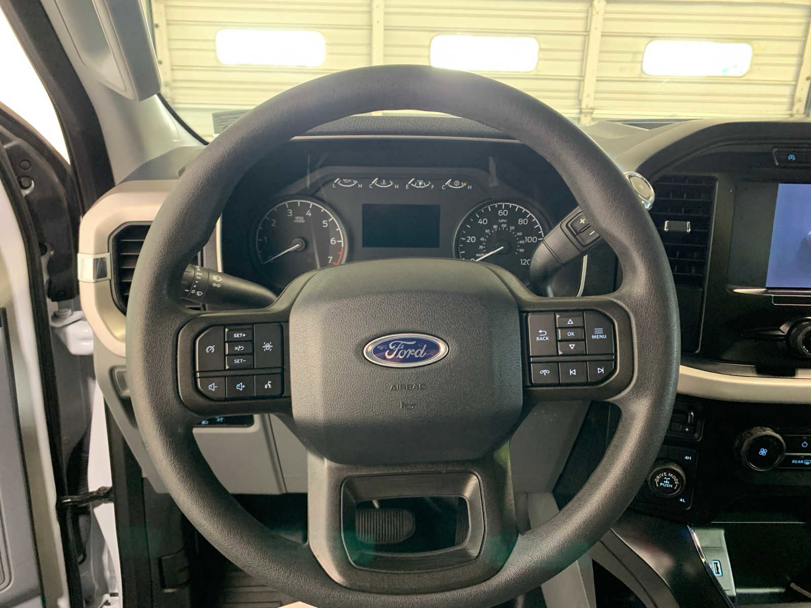 Used 2023 Ford F150 XL w/ Trailer Tow Package image 7