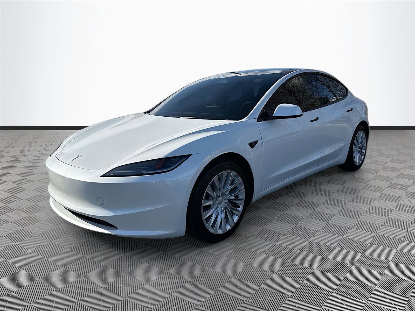 Used 2024 Tesla Model 3 Long Range image 3